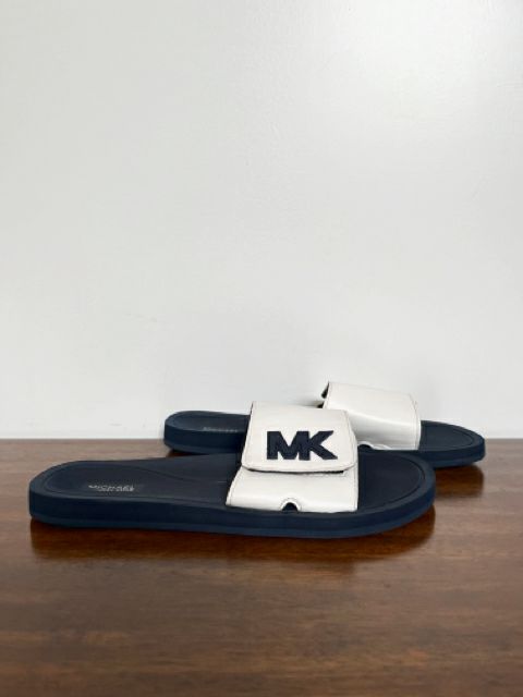 Michael kors best sale slides size 11