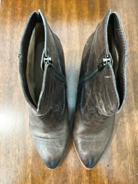 Frye Size 7 Brown Shoes