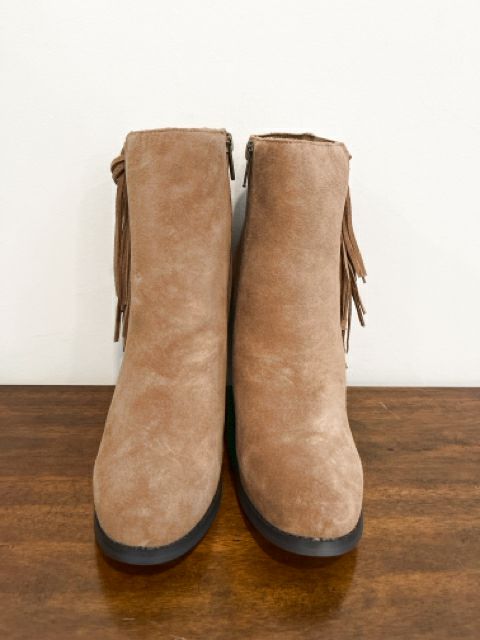 Very Volatile Size 8.5 Tan Shoes