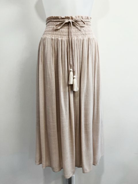 Mystree Size Medium Oatmeal Skirt