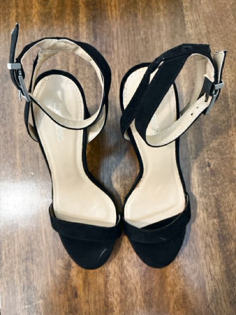 Express Size 7 Black Shoes