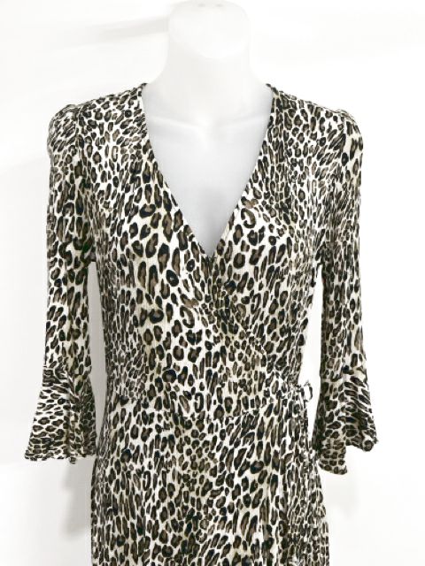 Easel Size Small Animal print Dress