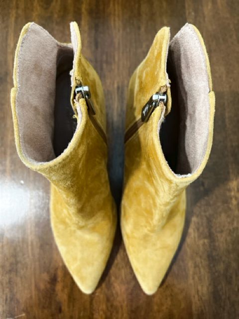 Charles David Size 5.5 Marigold Shoes