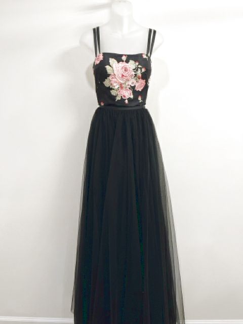 Sherri Hill Size Small Black Dress