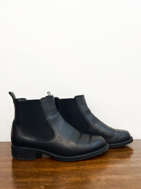 SAS Size 7.5 Black Shoes