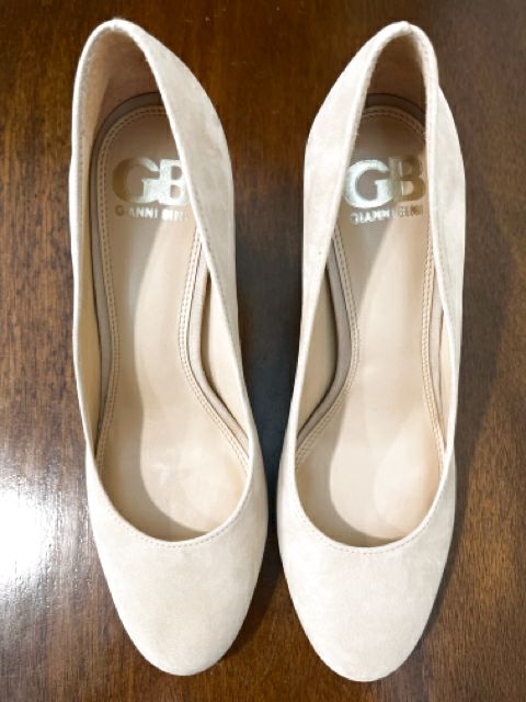 Gianni Bini Size 7.5 Nude Shoes