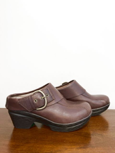 Sanita Size 6.5 Brown Shoes