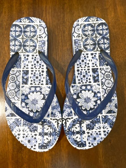 Vera Bradley Size Small Blue Shoes