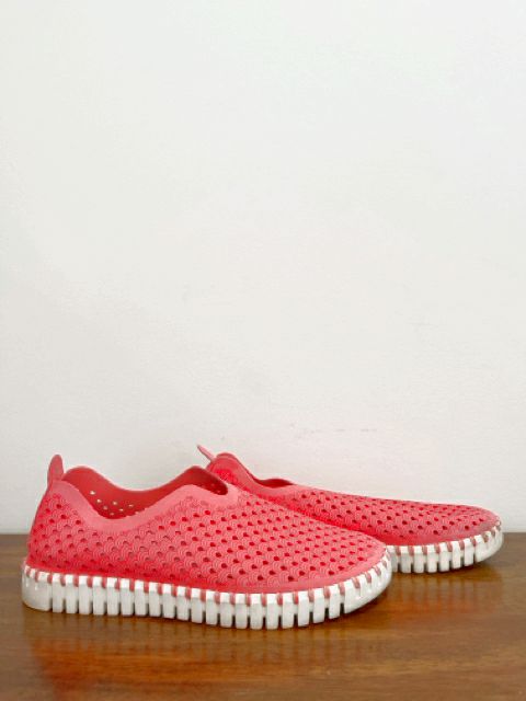 Ilse Jacobsen Size 7.5 Red Shoes