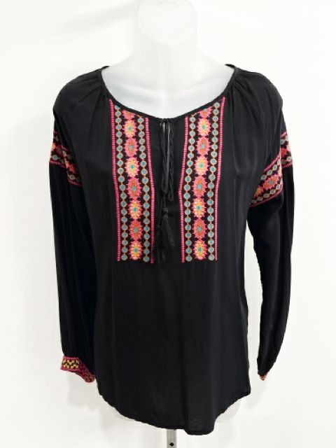 Solitaire Size Small Black Blouse