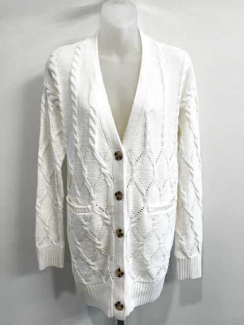 Crown & Ivy Size Medium Ivory Sweater