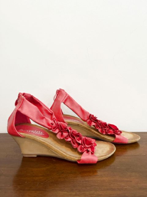 Spring Step Size 6.5 Red Shoes