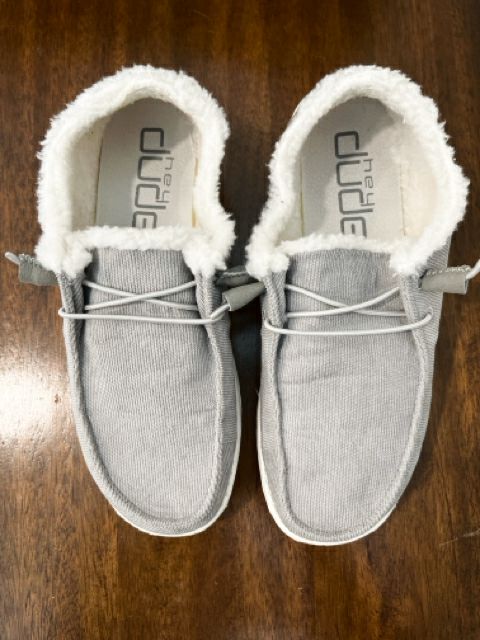 Hey Dude Size 10 Grey Shoes