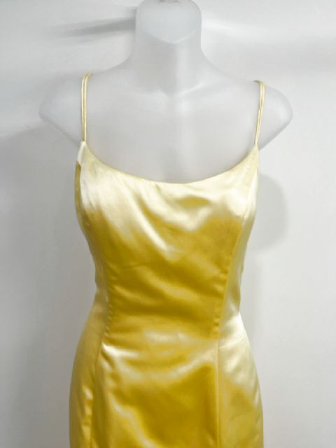 Sherri Hill Size Medium Yellow Dress