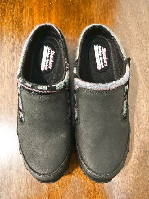 Sketchers Size 7 Black Shoes