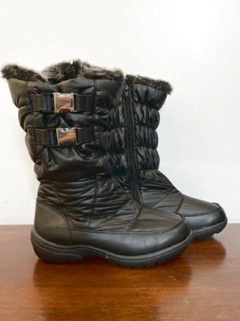 Weatherproof Size 7 Black Shoes