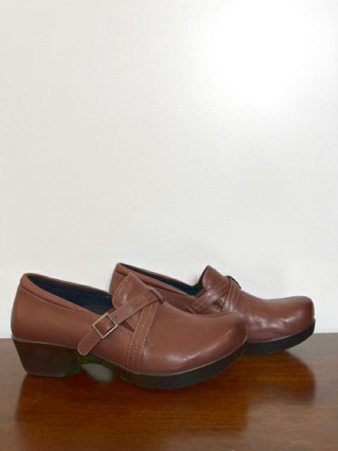 Abeo Size 12 Brown Shoes