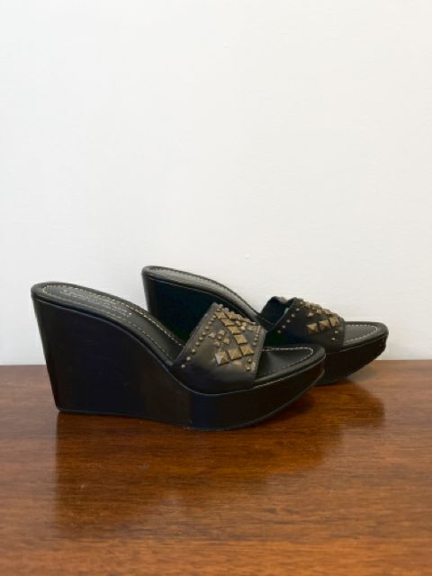 Donald J Pliner Size 8 Black Shoes