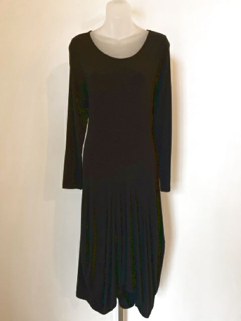 Chalet Size Small Black Dress
