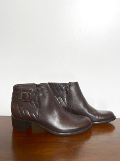 Munro Size 6 Brown Shoes