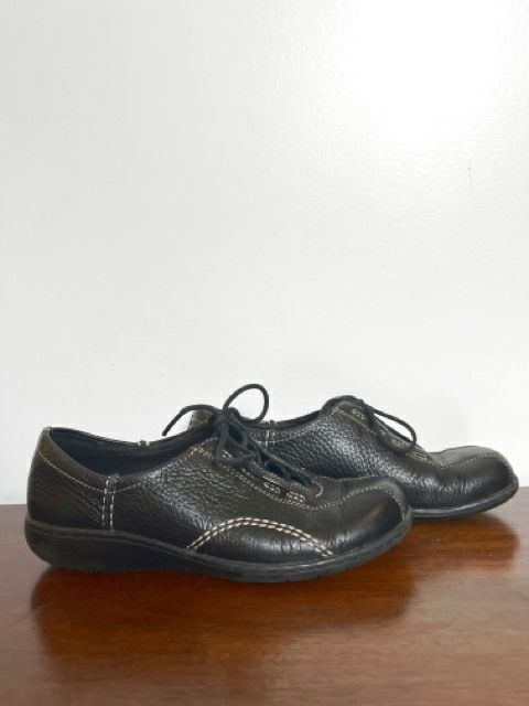 Clarks Size 6.5 Black Shoes
