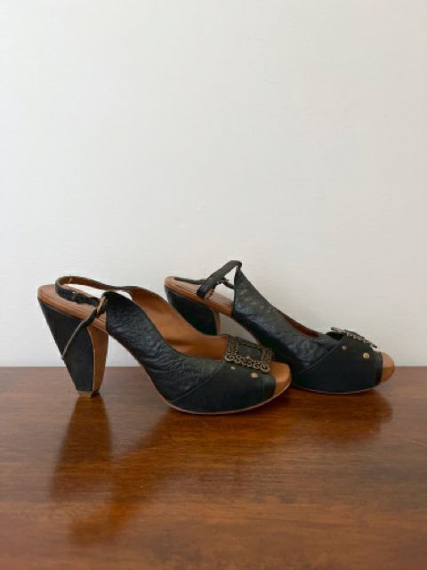 Cindy Size 8 Black Shoes