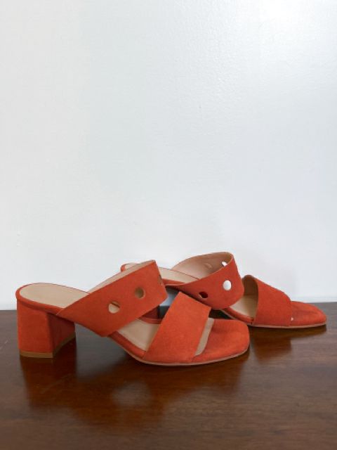 Able Size 9 Orange Shoes