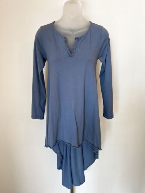 Size Small Blue Top
