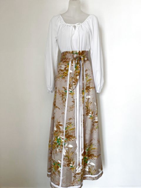 Chessa Davis Size Small Taupe Dress