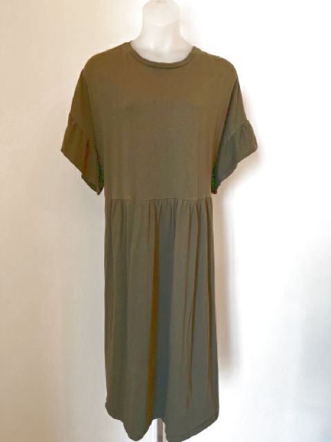 River Island Size 3X Olive Dress