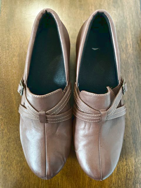 Abeo Size 12 Brown Shoes