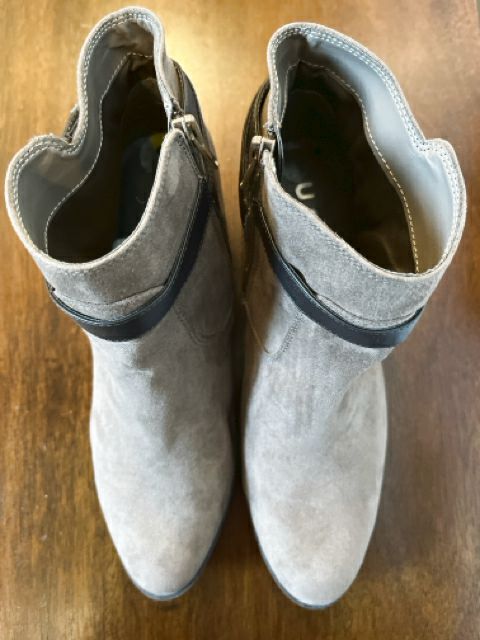 Unisa Size 9 Taupe Shoes